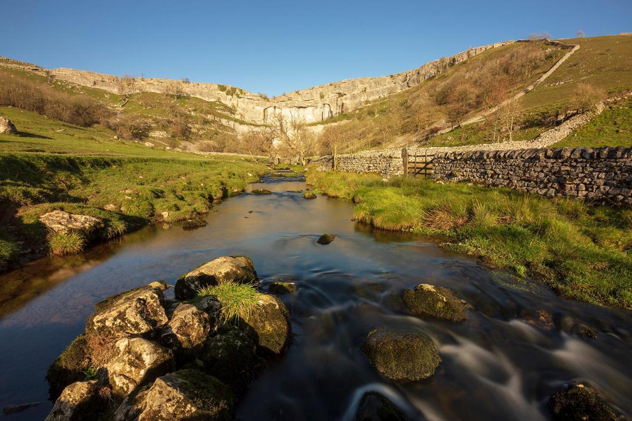 Town Hall Lofts, Settle Bagian luar foto
