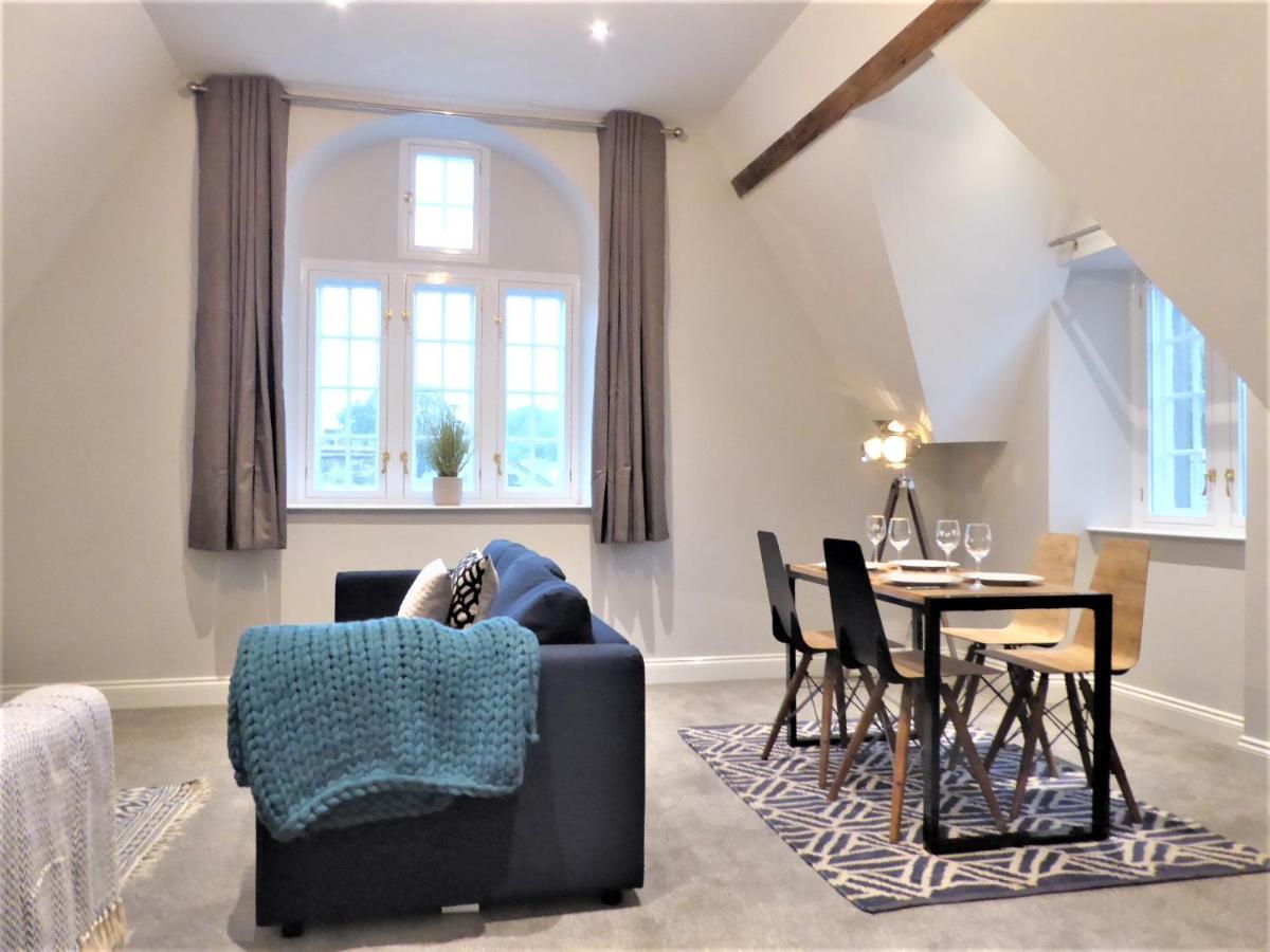 Town Hall Lofts, Settle Bagian luar foto
