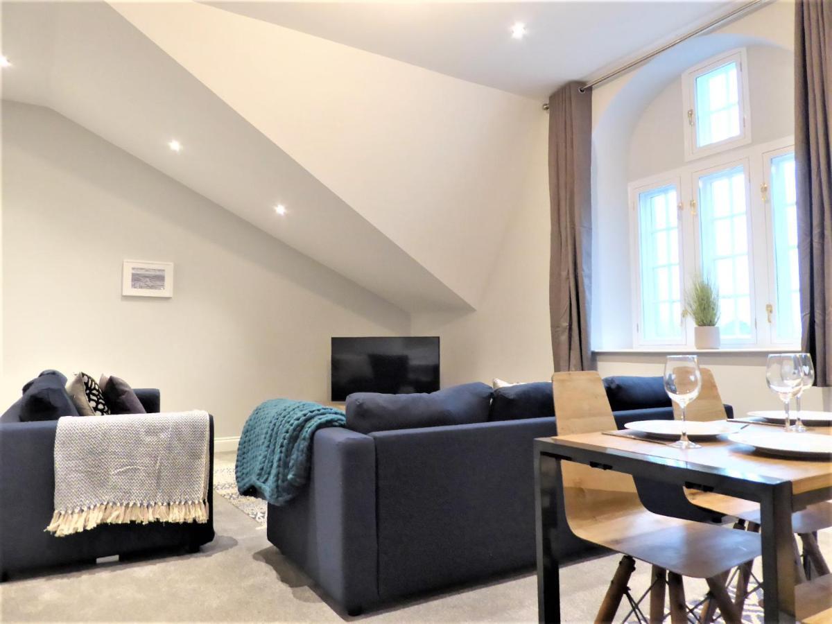 Town Hall Lofts, Settle Bagian luar foto