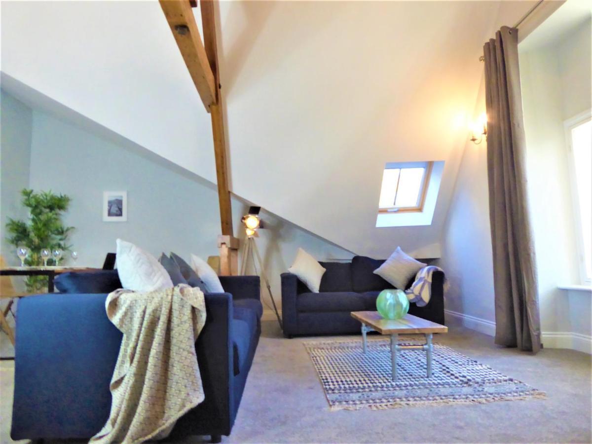 Town Hall Lofts, Settle Bagian luar foto