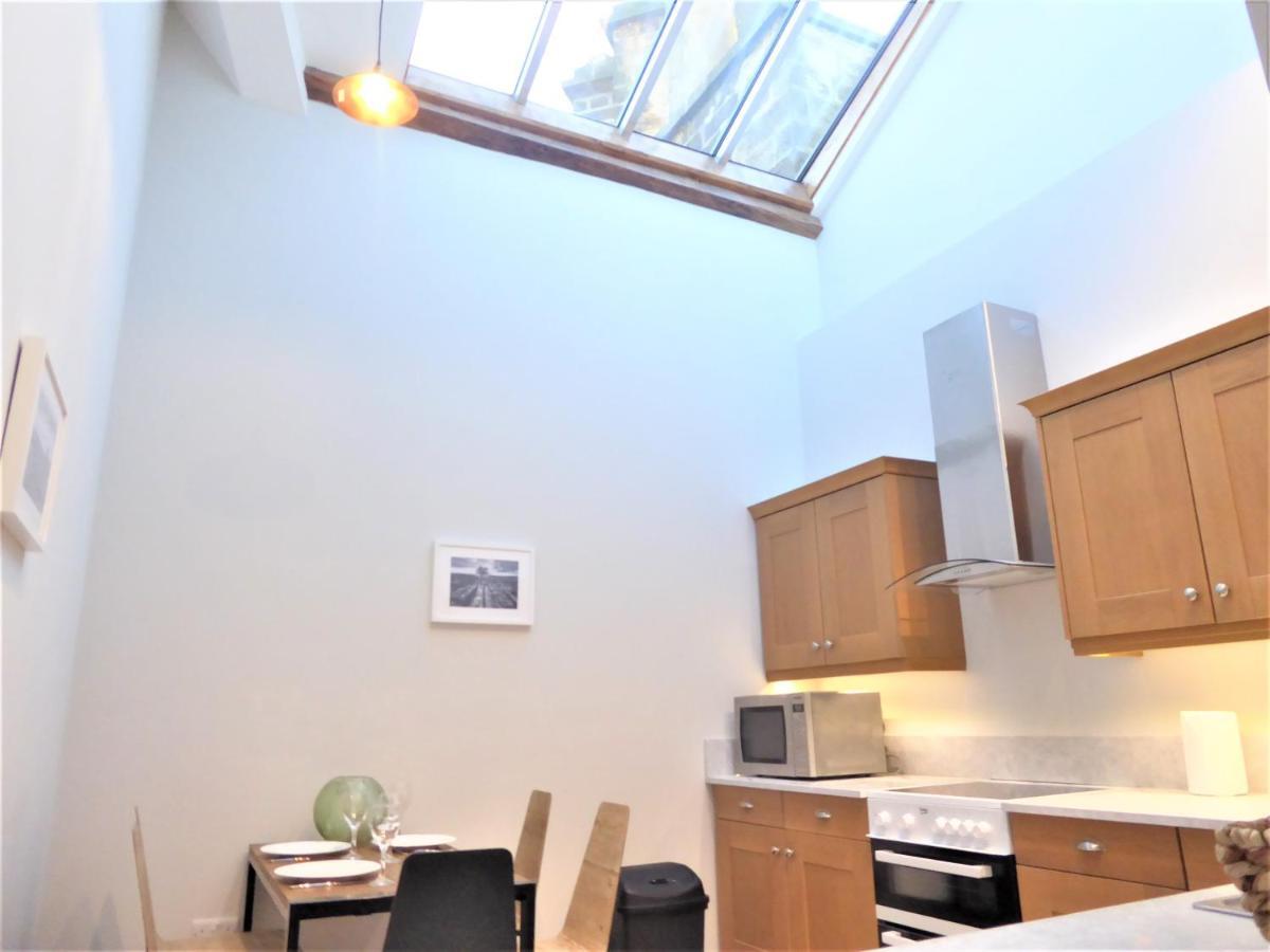 Town Hall Lofts, Settle Bagian luar foto